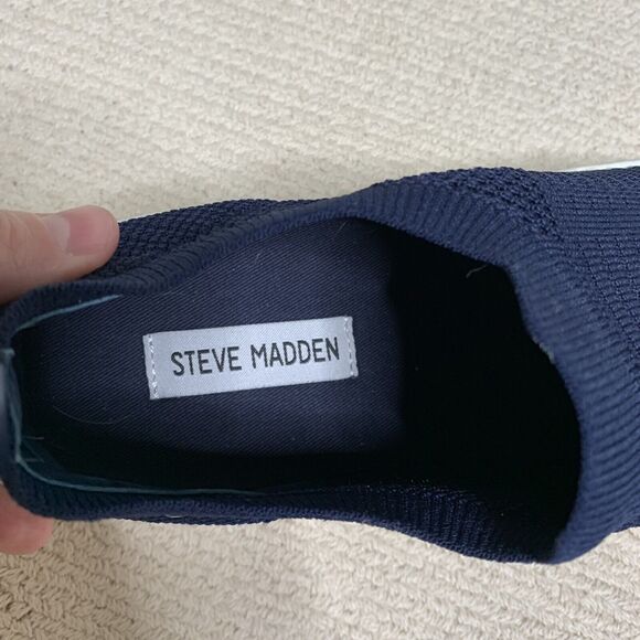 Steve Madden BEALE Sz 10 Navy Knit Fabric Slip On Low Top Shoes Womens Comfort - Picture 5 of 11